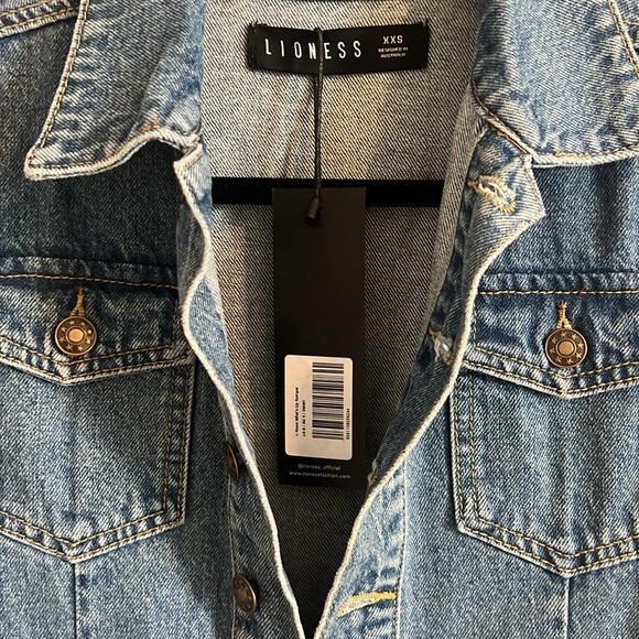 Jean summer time romper - Picture 2 of 3